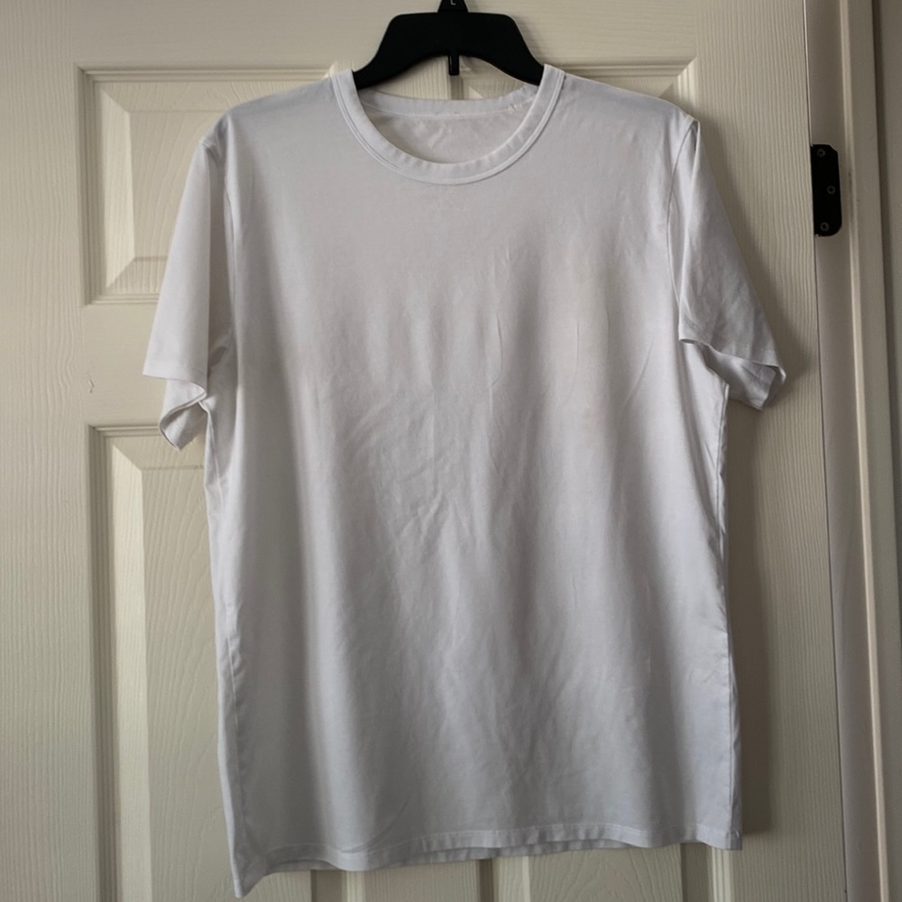 Lululemon Men’s M  White Fundamental T-shirt